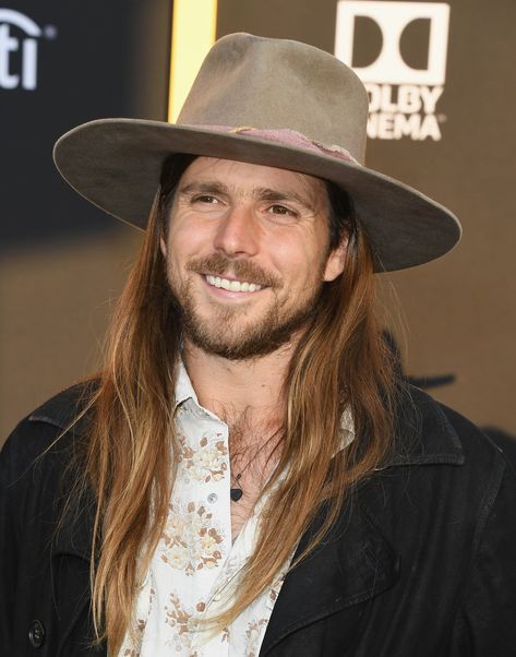 Lukas Nelson Country Musicians, Country Music Artists, Willie Nelson, A Star Is Born, Country Western, Long Hair Styles Men, Pretty Men, Blue Hair, Country Music