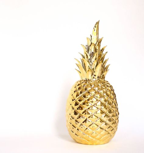 Golden Pineapple, Gold Inspiration, Gold Everything, All That Glitters Is Gold, Gold Pineapple, Jeff Koons, Gold Aesthetic, Stay Gold, Natural Gold