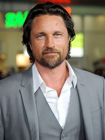 Nathan Riggs, Miracles From Heaven, Martin Henderson, Hottest Male Celebrities, Medical Drama, Tv Watch, Patrick Dempsey, Matthew Mcconaughey, Grey's Anatomy