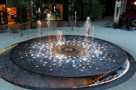 Waterscape Design, Water Feature Lighting, Modern Water Feature, Water Architecture, Water Sculpture, Modern Fountain, Fountain Lights, Outdoor Water Feature, Garden Water Feature