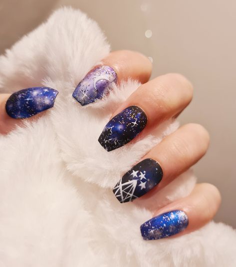 French New Year Nails 2024: 19 Chic Ideas to Welcome the Year - | March 2024 | Willtiptop Acotar Night Court, Red French Manicure, Cartoon Nails, Gel Press On Nails, Witchy Nails, Custom Press On Nails, Orange Stick, Night Court, Nails Christmas