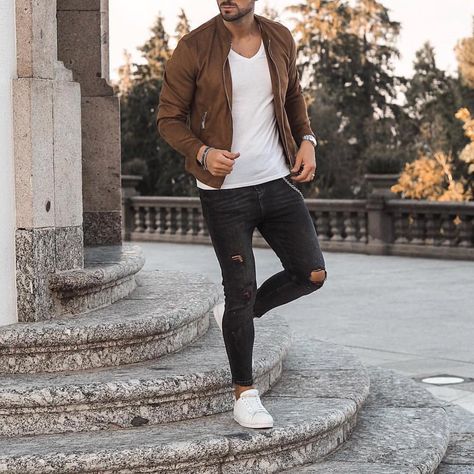 Streetwear Magazine, Mens Fall Outfits, Man Wear, Men With Street Style, Fashion Male, Fall Outfits Men, Mens Fashion Urban, Outfit Jeans, Mens Fashion Fall