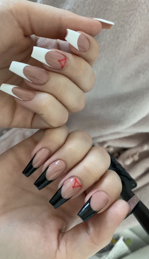 Megumi demon dogs #anime #animenails #jujutsukaisen #megumi #megumifushiguro #animeartworks Nails Acrylic Anime Inspired, Jujutsu Kaisen Nails Acrylic, Anime Themed Nails Acrylic, Simple Anime Nail Designs, Megumi Nails Jjk, Anime Nails Designs Simple, Anime Themed Nails Simple, Uraraka Nails, Killua Nails Design