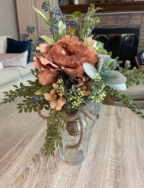 Simple rustic centerpieces