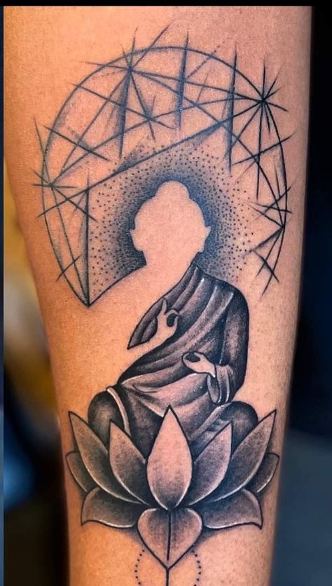 Lorde buddha tatoo in hand Lord Buddha Tattoo Design, Budda Tattoo Designs, Lord Buddha Tattoo, Buddha Tatoo, Shade Tattoo, Shading Tips, Budha Art, Simple Compass Tattoo, Simple Compass