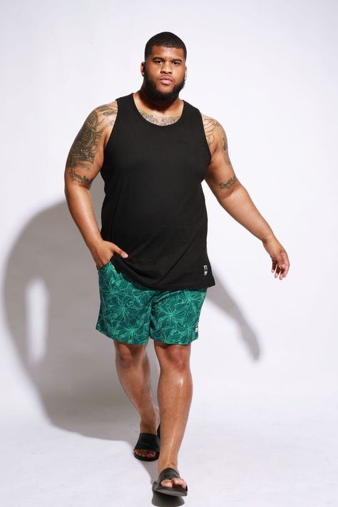 Plus Size Men Outfits Summer, Gestures Reference, Boyfriend Vacation, Single Person Poses, Plus Size Men Outfits, Plus Size Male Model, Plus Size Male, Simple Poses, Fashion For Man