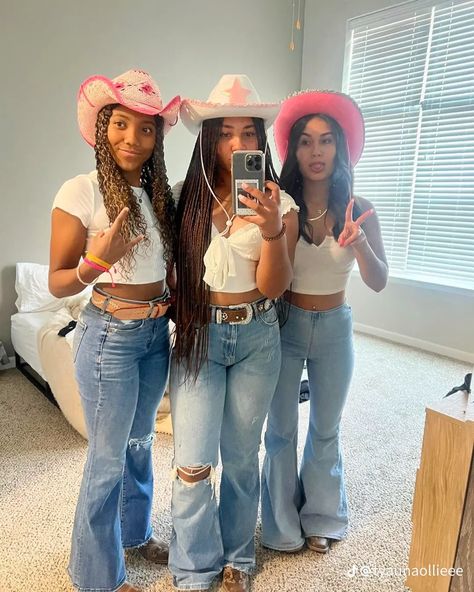 Cowgirl Outfits Black Women Rodeo, Cowgirl Outfits Black Women Party, Rodeo Outfits For Women Black, Cowgirl Costume Black Women, Bull Riding Outfit Women, Houston Rodeo Outfits For Black Women, Western Spirit Week Outfit, Cowboy Spirit Week Outfit, Cowgirl Boots Outfit Black Women