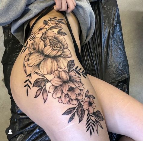 Hip Thigh Floral Tattoo, Non Floral Hip Tattoos, Big Thigh Flower Tattoo, Hip Floral Tattoo, Female Hip Tattoos, Little Tattoos For Women, Floral Hip Tattoo, Flower Hip Tattoos, Side Hip Tattoos