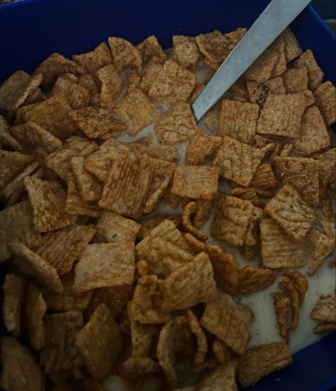 Cereal Aestethic, Cinnamon Cereal, Tiktok Trends, Cereal Killer, Special K, Food Aesthetics, Cinnamon Toast Crunch, Food Therapy, Homemade Snacks