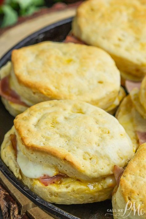 GRANDS HAM BISCUIT SLIDERS Biscuit Sliders Recipes, Biscuit Sliders, Honey Ham Biscuits, Grand Biscuit Recipes, Hot Ham And Cheese, Ham Biscuits, Frozen Biscuits, Pillsbury Biscuits, Sausage Biscuits