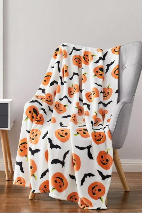 Halloween Blankets 2021 Bright Throw Blanket, Hallowen Ideas, Halloween Blanket, Blanket Cover, Cat Pumpkin, Plush Throw Blankets, Throw Blankets, Fleece Throw, Flannel Throw