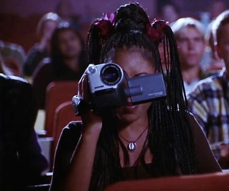 90s Scary Movie Aesthetic, Twitches Movie Aesthetic, Movie Pfp Aesthetic, Black 80s Aesthetic, Scary Movie Aesthetic, 90s Halloween Aesthetic, Black 90s Movies Aesthetic, Scary Movie 2000, Scary Movie 2