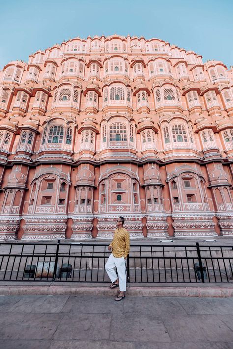 Travel Poses, Jaipur Travel, Hawa Mahal, Group Picture Poses, India Travel Places, Travel Pose, Asthetic Picture, Group Picture, Tourist Map