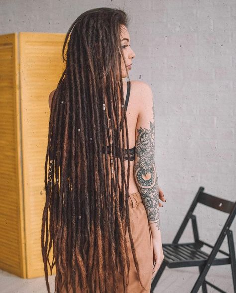 What a dreads 🤎🤎 by ammashaa . . . #dreads #dreadgirl #dreadgirls #hippiedreads #hippiegirl #hippiechic #hippievibes #hippiesoul #hippieheart #hippieatheart #dreadlocks #dreadstyles #dreadstagram #dreaded #girlswithdreads #girlswithdreadlocks #dreadgirl #dreadgirls #dreadgang #dreadies #dreadhair #hippie #hippiegirl #hippiechic 60s Fashion Hippie, Long Dreadlocks, Women With Dreadlocks, Hippie Dreads, White Dreads, Dread Hair, Long Dreads, Dreads Girl, Beautiful Dreadlocks