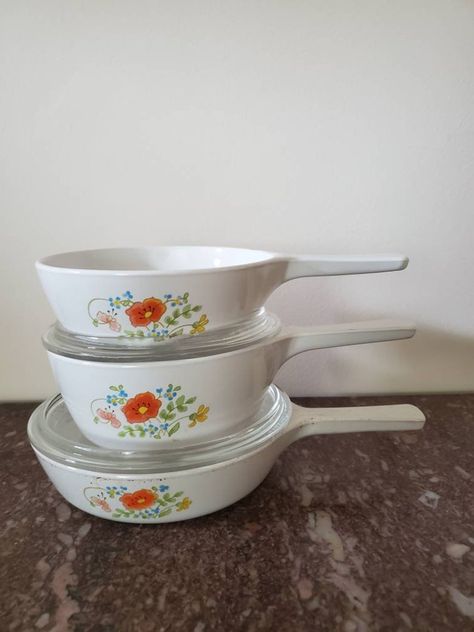 Corning Ny, Pyrex Lids, Kitchen Vintage, Kitchen Cookware, Pots And Pans, Orange White, Pyrex, Mixing Bowl, Color Orange