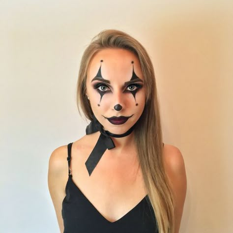 Evil Clown Makeup, Easy Clown Makeup, Clown Costume Women, Cute Clown Makeup, Halloween Makeup Clown, Clown Halloween Costumes, Holloween Makeup, Evil Clown, Cute Halloween Makeup