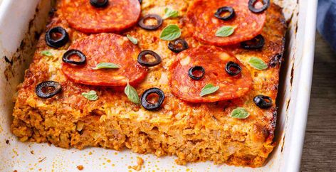 Loaded Supreme Pizza Paleo Casserole (Makes great leftovers!) - Paleo Grubs Paleo Pizza Casserole, Paleo Pork Chops, Paleo Pork Tenderloin, Paleo Stuffed Peppers, Paleo Pork Recipes, Paleo Casserole, Almond Butter Cups, Paleo Pizza, Paleo Pork