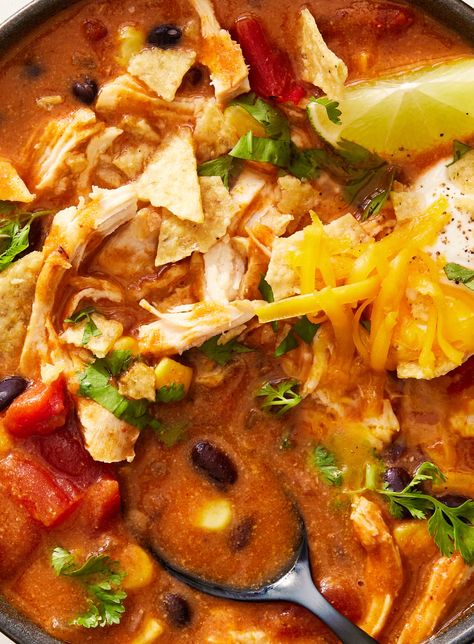 crock pot chicken enchilada soup Chicken Enchilada Soup Crock Pot, Chicken Enchilada Soup Recipes, Crockpot Chicken Enchiladas, Quick Chicken Dinner, Chicken Enchilada Soup, Crock Pot Chicken, Enchilada Soup, Easy Chicken Dinner Recipes, Soup Crocks