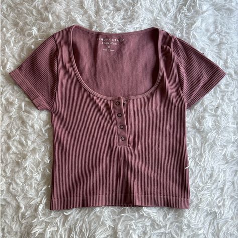 Never Worn, Super Soft Ribbed Button Up Crop Top Dream Wardrobe, Christmas List, Aeropostale, Button Up, Crop Top, Womens Tops, Crop Tops, Wardrobe, Hair