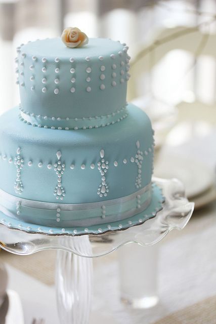 Baby Blue Birthday Cake, Blue Birthday Cake, Powder Blue Wedding, Pearl Cake, Cupcakes Decorados, Gateaux Cake, Blue Cakes, Special Occasion Cakes, Blue Birthday