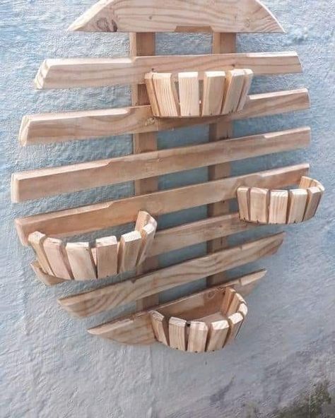 Diy Wooden Projects, Deco Originale, Wood Shop Projects, Beginner Woodworking Projects, Wooden Projects, Diy Wood Projects Furniture, Small Wood Projects, Woodworking Projects Plans, Woodworking Furniture