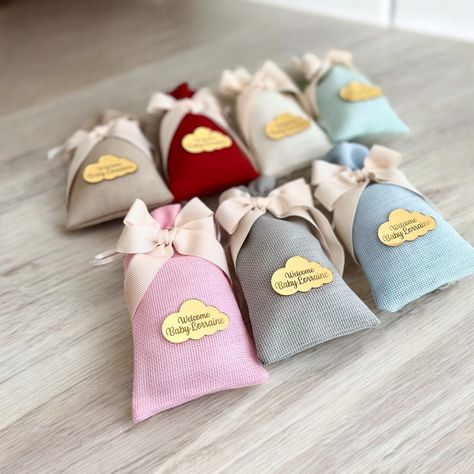 Cloud Baby Shower, Custom Cloud Gift Bags, Cloud Party Gift Bag, Cloud Baby Shower Favors, Personalized Gift Pouches, Gift, Baby Shower Bag Almond Candy, Cloud Party, Shower Bag, Message Text, Sachet Bags, Wooden Tags, Mirror Gold, Party Gift Bags, Gummy Bear