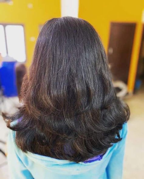 U-Cut for Thick Hair Haircut For Thick Frizzy Hair, Thick Frizzy Hairstyles, Hairstyles For Thick Coarse Hair, Haircut For Frizzy Hair, Haircuts For Thick Coarse Hair, Thick Frizzy Hair, Thick Hair Solutions, Thick Coarse Hair, Get Thicker Hair