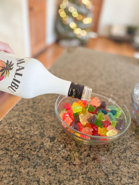 Rummy Bears are A Thing & I’m Hooked! Rummy Bears, Alcohol Gummy Bears, Vodka Gummy Bears, Gummies Recipe, Candy Cocktails, Bear Recipes, Cocktail Appetizers, Shots Alcohol, Malibu Rum