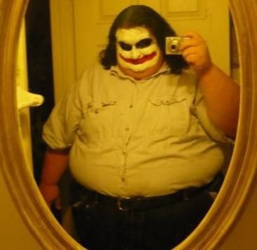 Fat joker, is that you? Bad Halloween Costumes, Why So Serious, Dc Memes, Can't Stop Laughing, The Batman, Bones Funny, Popular Memes, A Mask, Make Me Smile