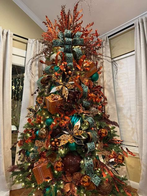 Burnt Orange Christmas Decor, Burnt Orange Christmas Tree, Burnt Orange Christmas, Fall Tree Decor, Orange Christmas Decor, Orange Christmas Tree, Christmas Orange, Orange Christmas, Fall Tree