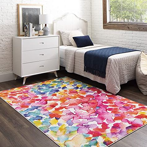 Rainbow Playroom, Watercolor Rug, Colorful Apartment, Luxury Rugs, Quilts Patterns, Colourful Living Room, Toy Rooms, Unique Loom, Play Room