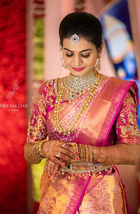 Pink Pattu Saree Wedding Indian Bridal, Reception Blouse Design For Bride Pink, Telugu Reception Bride, Bridal Reception Saree, Sarees South Indian, Bridal Saree Indian, Blouse Designs Bridal, Wedding Bridal Saree, Reception Sarees