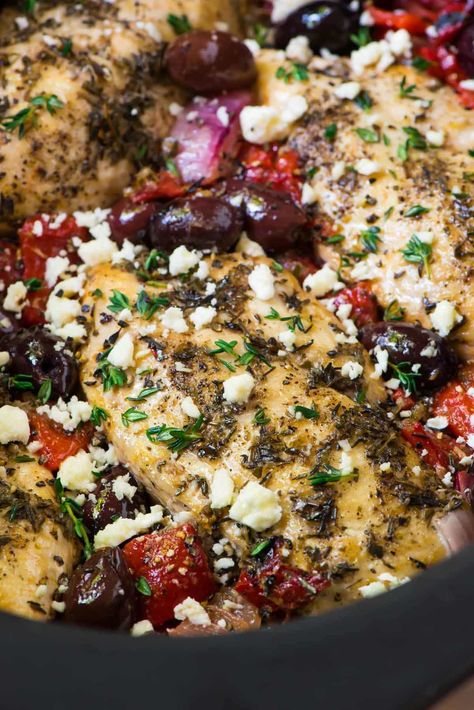 Greek Chicken Breast Recipes, Slow Cooker Greek Chicken, Greek Chicken Breast, Delicious Crockpot Recipes, Chicken Crockpot Recipes Healthy, Crockpot Chicken Healthy, Greek Chicken Recipes, Healthy Chicken Dinner, Greek Chicken