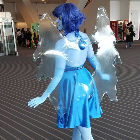 Lapis Lazuli Cosplay Lapis Cosplay, Clear Bra Straps, Steven Universe Cosplay, Clear Bra, Steven Universe Funny, Steven Universe Characters, Epic Cosplay, We Are The Crystal Gems, Cosplay Inspo