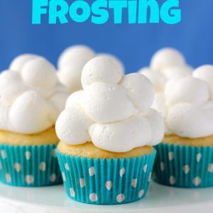 Cloud Cupcakes - Your Cup of Cake Cupcake Creme, Cloud Cakes, Cloud Frosting, Cloud Cupcakes, Goddess Party, Fluffy Frosting, Dessert Original, Icing Recipes, Torte Cupcake