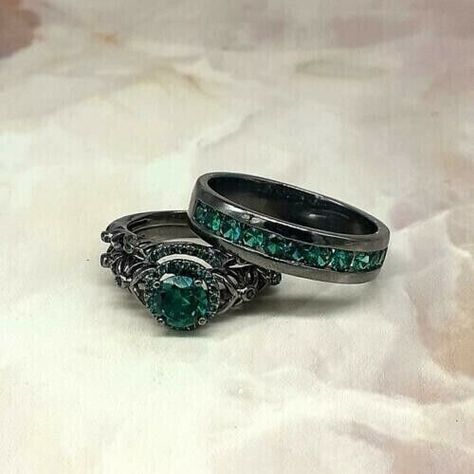 ad eBay - Find many great new & used options and get the best deals for 1.86Ct Simulated Emerald 14K Black Gold Plated Engagement Trio Ring Set 3Pcs at the best online prices at eBay! Free shipping for many products! Green Wedding Rings, Green Engagement Rings, Trio Ring Set, Trio Ring, Emerald Wedding Rings, Cute Engagement Rings, Emerald Wedding, Magical Jewelry, Ring Antique