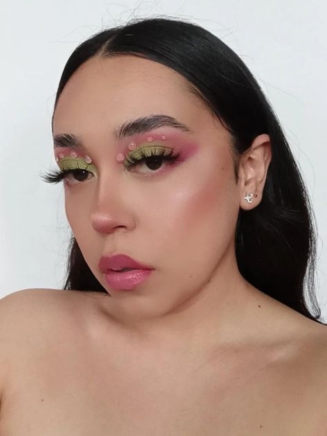 IG rosensalinas Melanie Martinez Concert Hairstyles, Melanie Martinez Portals Makeup Ideas, K-12 Inspired Makeup, Melanie Martinez Trilogy Tour Makeup Ideas, Melanie Inspired Makeup, Portals Makeup Melanie, Melanie Martinez Concert Makeup, Trilogy Tour Makeup, Melanie Martinez Makeup Inspiration