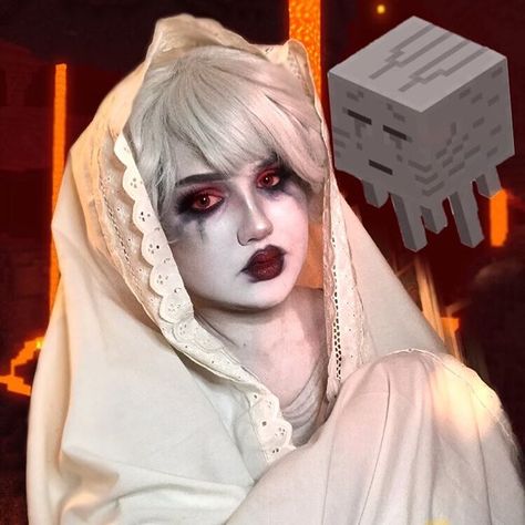 Minecraft Mob Costume, Minecraft Ghast Costume, Minecraft Makeup, Mob Costume, Ghast Minecraft, Minecraft Cosplay, Cosplay Aesthetic, Gaming Party, Kate Middleton News