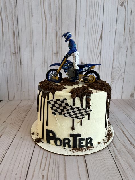 Simple Dirt Bike Cake, Grooms Cake Dirt Bike, Motorbike Cake Dirt Bikes, Motocross Birthday Party Cake, Dirt Bike Birthday Party Cake, Kawasaki Birthday Party, Motorcross Party Ideas, Dirtbike Party Ideas, 2 Fast Birthday Party Dirtbike