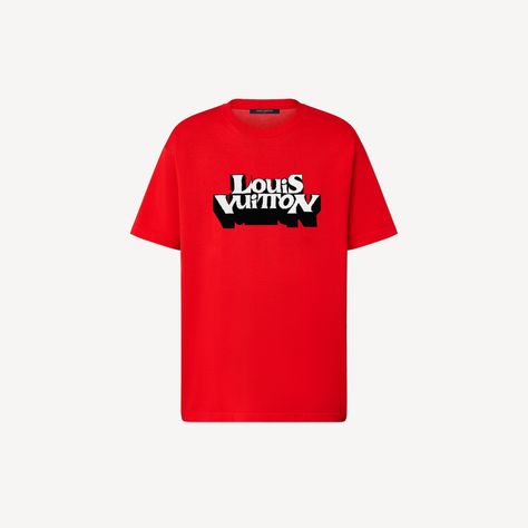 Louis Vuitton Tshirt, Louis Vuitton Street Style, Louis Vuitton T Shirt, Classic Wardrobe Essentials, High Fashion Men, Smart Shorts, Logo Luxury, Neon Red, High Fashion Outfits