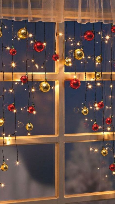 50+ Cozy and Creative Small Apartment Christmas Decor Ideas | HubPages Christmas Window Lights, Christmas Decorations Apartment, Christmas Window Display, Christmas Apartment, Diy Halloween Decor, Christmas Window Decorations, Easy Christmas Decorations, Christmas Mantel Decorations, Christmas Themes Decorations