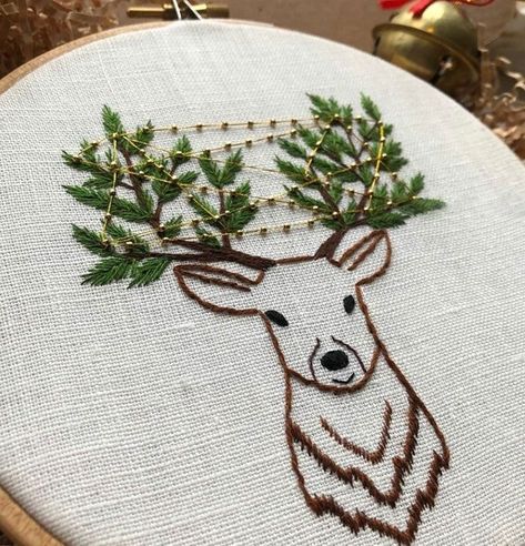 My First Christmas Deer Quilt Boards, Christmas Embroidery Patterns, Christmas Embroidery Designs, Embroidery Christmas, My First Christmas, Simple Embroidery, Sewing Embroidery Designs, 자수 디자인, Hand Embroidery Art