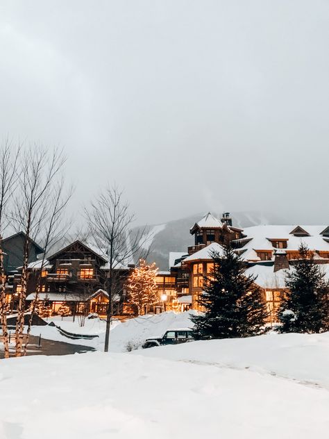 Staying At The Von Trapp Lodge In Stowe, Vermont Stowe Vermont Bachelorette, Stowe Vermont Skiing, Vermont In Winter, Stowe Vermont Christmas, Vermont Aesthetic Winter, Winter In Vermont, Christmas In Vermont, Ski Lodge Wedding Winter, Vermont Honeymoon