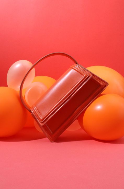 Still Life Bag Photography, Still Life Styling, Handbag Photography Creative, Luxury Bags Photography, Bag Product Photography Ideas, Handbag Photography Ideas, Bags Photography Ideas, Bag Editorial Photography, Bag Advertising Photography