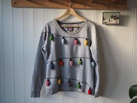 Tales from a happy house.: DIY Christmas Jumper Diy Christmas Jumper Ideas, Diy Christmas Jumper, Ugly Christmas Sweater Outfit, Diy Christmas Shirts, Diy Christmas Sweater, Christmas Sweater Outfits, Diy Ugly Christmas Sweater, Christmas Jumper Day, Ginger Cake