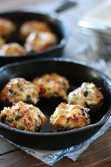 Pizza Stuffed Mushrooms Final 1 by laurenslatest, via Flickr Pizza Stuffed Mushrooms, Stuffed Veggies, Iron Skillet, Deep Dish, Portobello, Appetizer Snacks, Food For Thought, Finger Foods, Skillet