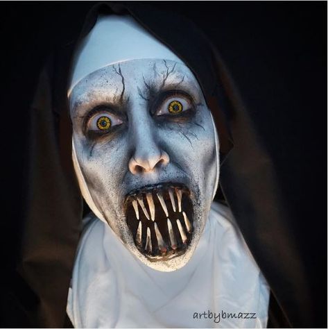 Spx Makeup, Black Contacts, Horror Make-up, Amazing Halloween Makeup, Halloween Contacts, Horror Makeup, Halloween Makeup Inspiration, Epic Cosplay, Fx Makeup