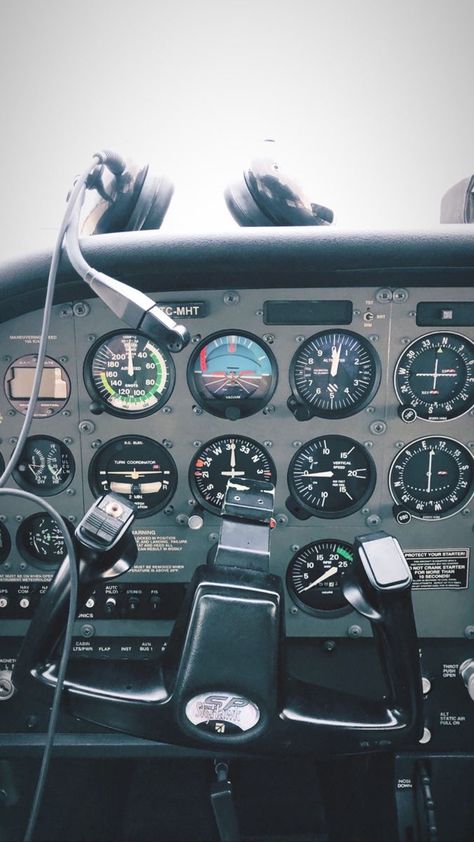 Cessna 172 Wallpaper, Cessna Cockpit, Cessna 172 Cockpit, Plane Cockpit, Airplane Cockpit, Pilot Career, Pilot Quotes, Cessna Aircraft, Aviation Quotes