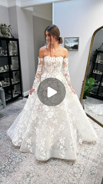 Ballgown Wedding Dress With Sleeves, Lace Ballgown Wedding Dress, Nyc Bride, Strapless Ball Gown, Detached Sleeves, Wedding Dress With Sleeves, Ballgown Wedding Dress, Unique Wedding Dress, Wedding Couture