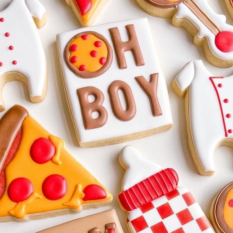 💖 Katie | Los Angeles Custom Cookies on Instagram: "Pizza Baby🍕Potentially my favorite theme so far....⁠ .⁠ .⁠ .⁠ #pizzababyshower #pizzacookies #babyshowercookies #babyshowercookieset #babyboycookies #losangelescookies #losangelescustomcookies #sugarcookie #sugarcookiedecorating #sugarcookiesofinstagram #customsugarcookies #thesweetpeacookieco #satisfyingvideos #cookievideo #glendalecookies #glendaleca" Pizza Baby Month Pictures, Pizza And Pacifiers Party, Pizza Theme Baby Shower Ideas, Slice Slice Baby Pizza Shower Decor, Pizza Party Baby Shower Ideas, Pizza And Pacifiers, Pizza Baby Shower Theme, Pizza Themed Baby Shower Ideas, Pizza Baby Shower Ideas